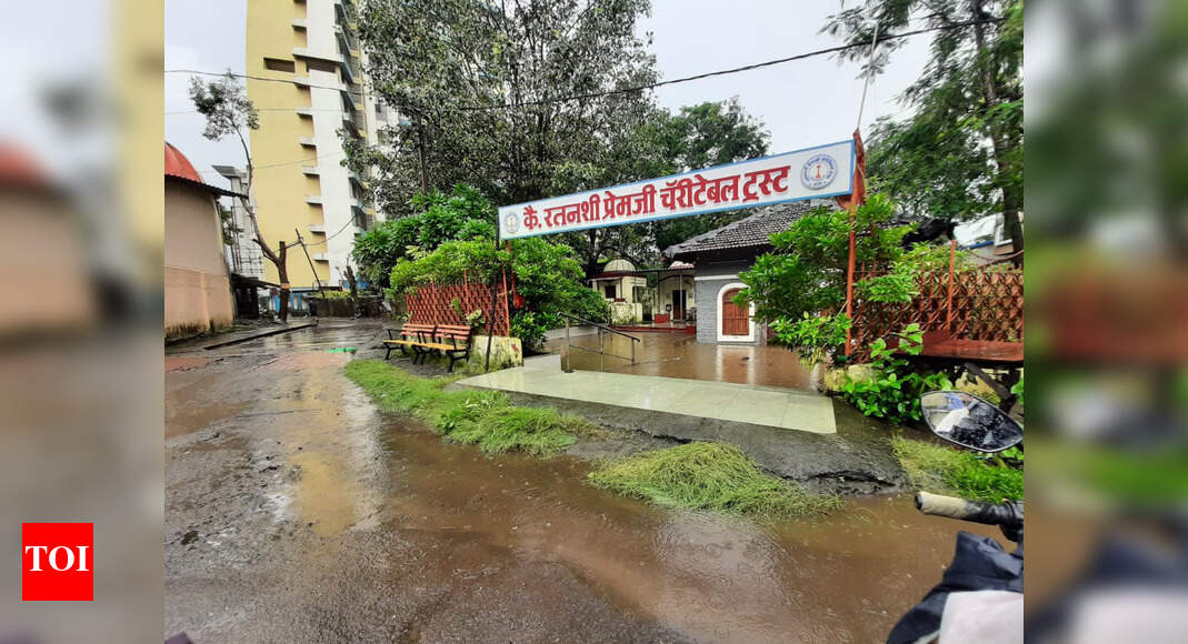 Thane Rains Today: Heavy rain in Thane; man electrocuted, building ...