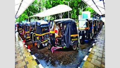 Bizman sanitises autorickshaws in Steel City