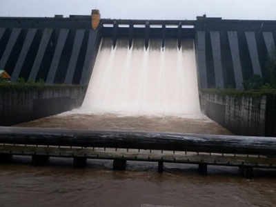 Water in Maharashtra's Koyna dam reservoir up by 6 TMC due to heavy showers  | Mumbai News - Times of India