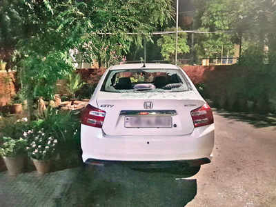 Miscreants smash windscreens of 5 cars in Chandigarh  Chandigarh 