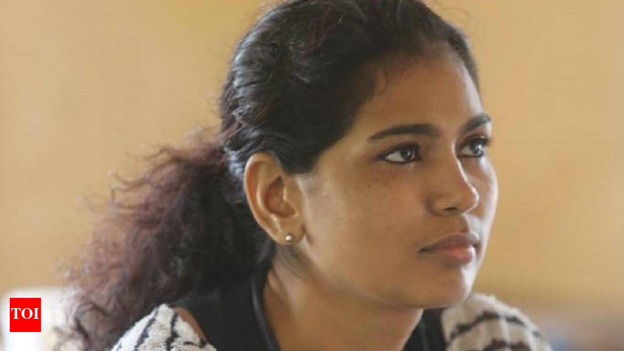 Rehana Fathima: Supreme Court dismisses anticipatory bail plea of activist Rehana  Fathima | India News - Times of India