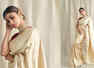 Mouni Roy looks like a Bengali bride in this gold sari
