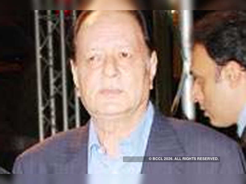 Actor Navin Nischol Passes Away Hindi Movie News Times Of India