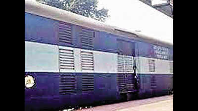 Bihar: Country’s first ‘kisan’ special parcel train flagged off by railway minister reaches Danapur station