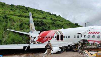 Kerala air crash: What actually happened at the Kozhikode airport