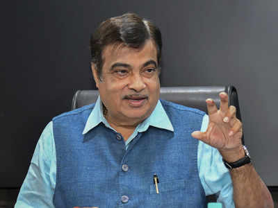 Nitin Gadkari exhorts industry to identify sectors to boost exports, make India 'self-reliant'