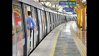 Delhi: Technical touch-up for old metro trains