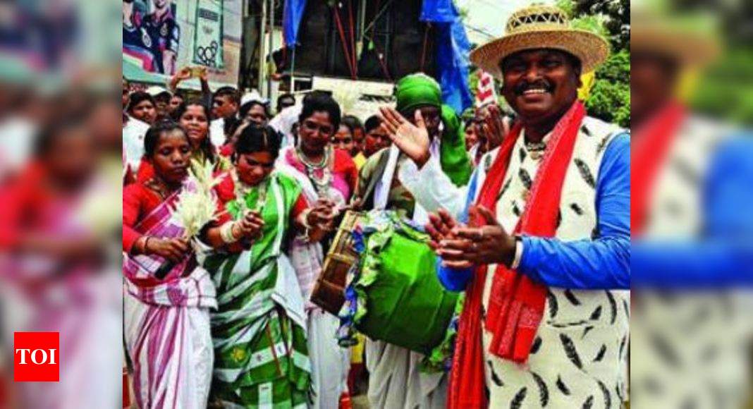 World Indigenous People’s Day Jharkhand CM declares public holiday, Congress plans grand