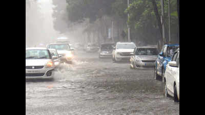 Expect heavy rain till Thursday; Mumbai surpasses yearly average rain