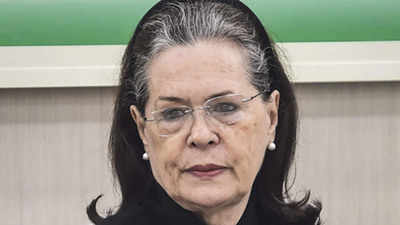 Sonia Gandhi to stay Congress president till election of new party chief