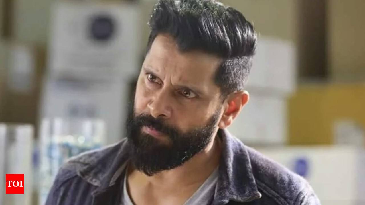 Irumugan Trailer HD Snap Shot Gallery - Gethu Cinema