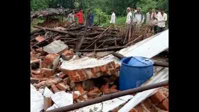 Gujarat: Three of family killed as house collapses after heavy rain