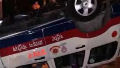 Delhi: Policeman killed as speeding vehicle hits patrol vehicle