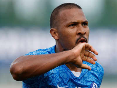 Rondon scores brace to rescue point for Benitez in China