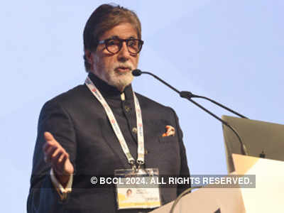 Amitabh Bachchan shares a thoughtful verse on how achievements and criticism go hand in hand!