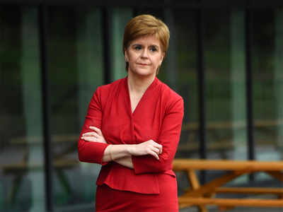 Celtic and Aberdeen should not play after quarantine breaches, says Sturgeon