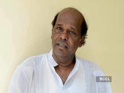 Noted Urdu poet Rahat Indori passes away after testing positive for COVID-19
