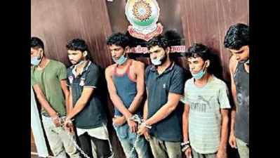 Chhattisgarh: Cops bust ATM thieves who hid getaway car in truck, filmy style