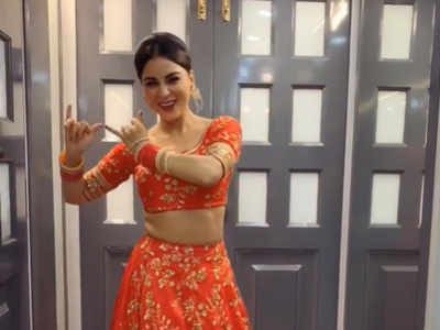 Kundali Bhagya's Shraddha Arya dances on Karisma Kapoor's 'Maiya Yashoda' to wish Janamshtami and completely nails it