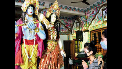 Citizens opt for e-darshan despite relaxation in Bhopal