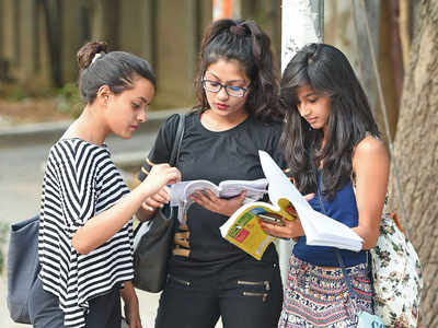 Online exams going well, claims Delhi University
