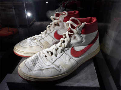 Michael Jordan's sneakers sold for $615,000, new record