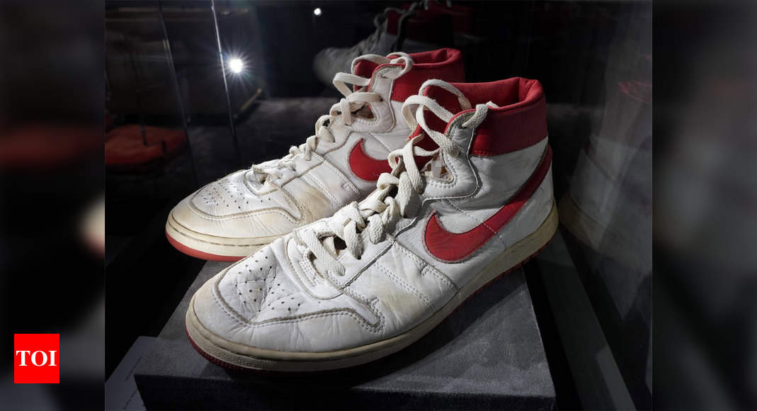 Michael Jordan's sneakers sold for $615 