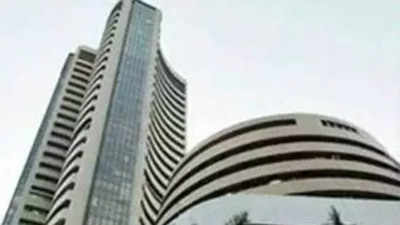 Sensex settles 433 points lower at 37,877 as bank stocks fall