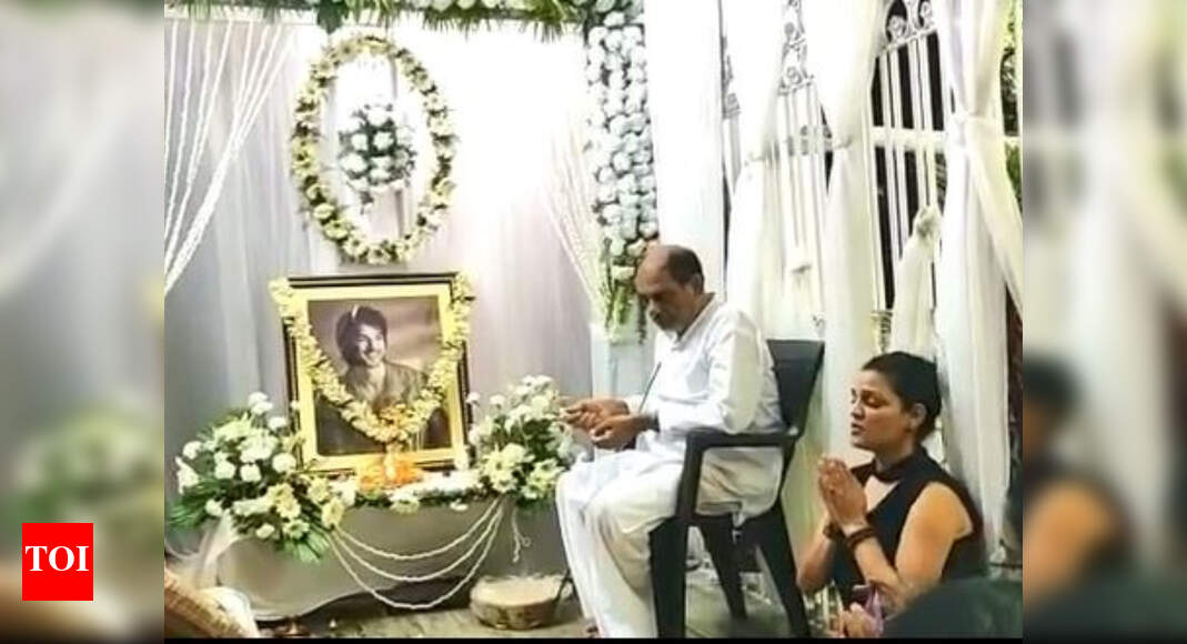 #GlobalPrayersForSSR: Sushant Singh Rajput’s sister shares an emotional prayer video for the actor, reque - Times of India