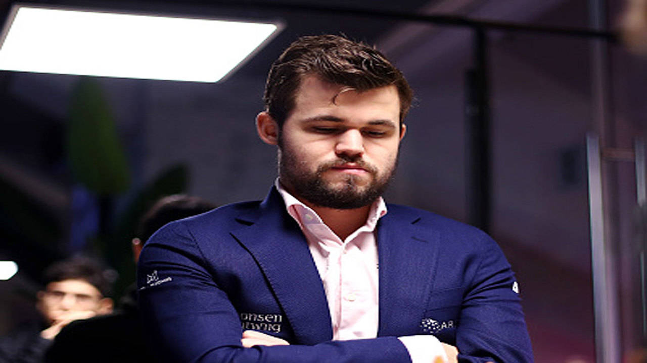 Magnus Carlsen follows Hikaru Nakamura's games at the Qatar Masters 2023 