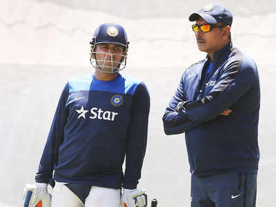 'I salute you Lt Col MS Dhoni', says Ravi Shastri