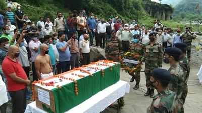 Body of jawan who was injured in Galwan brought home, cremated