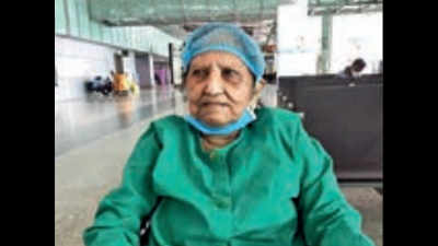 Stuck in Kolkata, 87-year-old from UK feeds relief workers