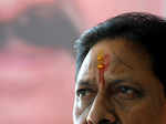 Chetan Chauhan, former cricketer and UP minister dies of COVID-19