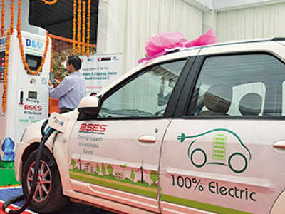 Delhi: Buying an e-vehicle? Subsidy to reflect in your bank account in seven days