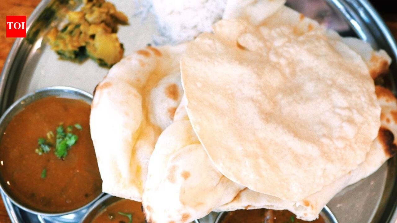 Roti makers for quick and efficient preparation of Rotis and pooris ...