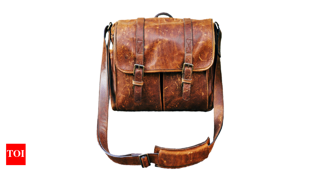 Stylish leather briefcase bags for men that are perfect for office