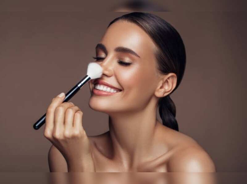 Zoom Call Make Up Celeb Make Up Artiste Namrata Soni Teaches You The Quickest Way To Do Make Up Times Of India celeb make up artiste namrata soni