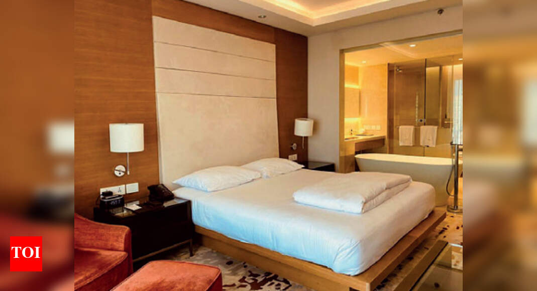 Delhi Hotel News Delhi Hotels Weekly Markets To Reopen Gyms To Stay Closed Delhi News Times Of India