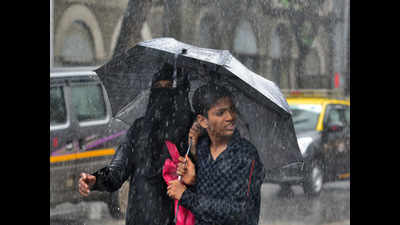 Highest August rain in 9 years, orange alert in Mumbai for Saturday