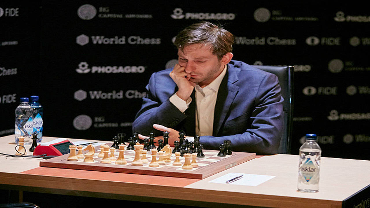 Round 5 - Russia's Ian Nepomniachtchi takes the lead at 2020 World