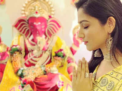 Donal Bisht recalls her first ever Ganesh Chaturthi in Mumbai; says 'I was so mesmerized'
