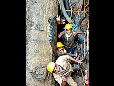 Major breach in water supply pipelines at Worli and Trombay