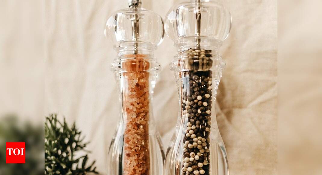 Stylish salt and pepper sets to spice up your dining table - Times of India