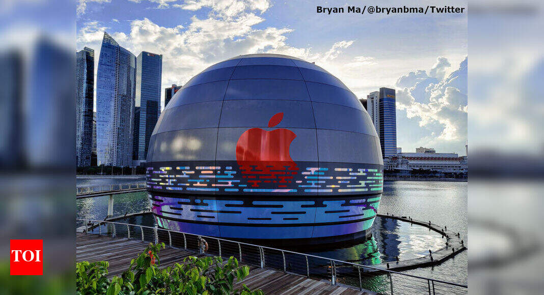 This Floating Orb Is Apple's Newest Store in Singapore