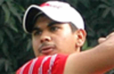 Bhullar, Sandhu lead Indian challenge at SAIL Open golf