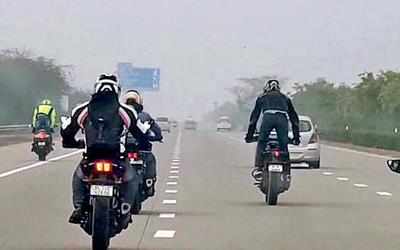 Early mornings on expressway Bike races and speed thrills Noida