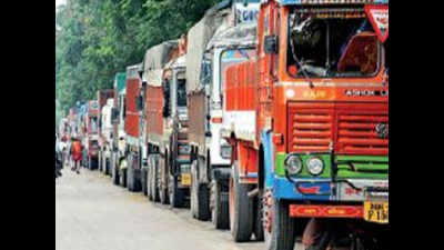 Maharashtra: Road tax waiver of Rs 700 crore for commercial vehicles on cards