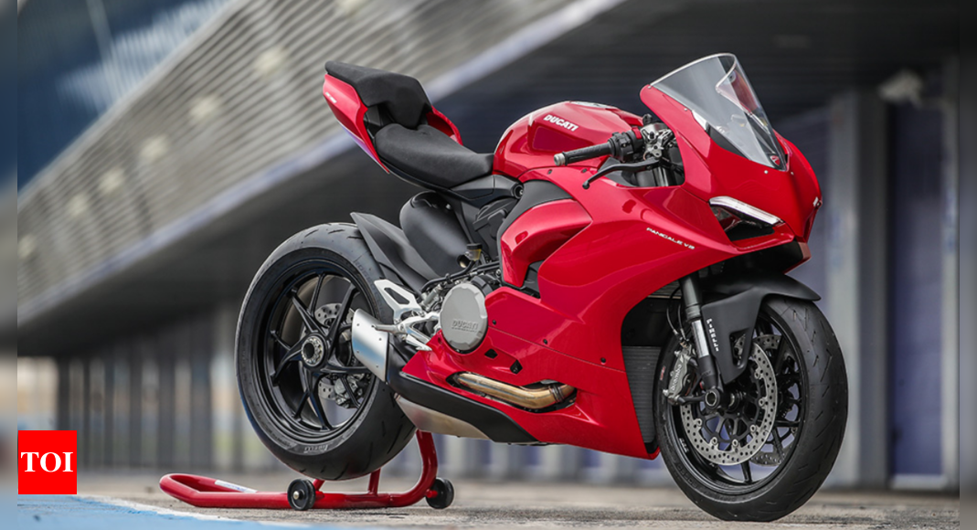 ducati panigale v2 price in india ducati panigale v2 launched in india priced at rs 16 99 lakh ducati panigale v2 price in india