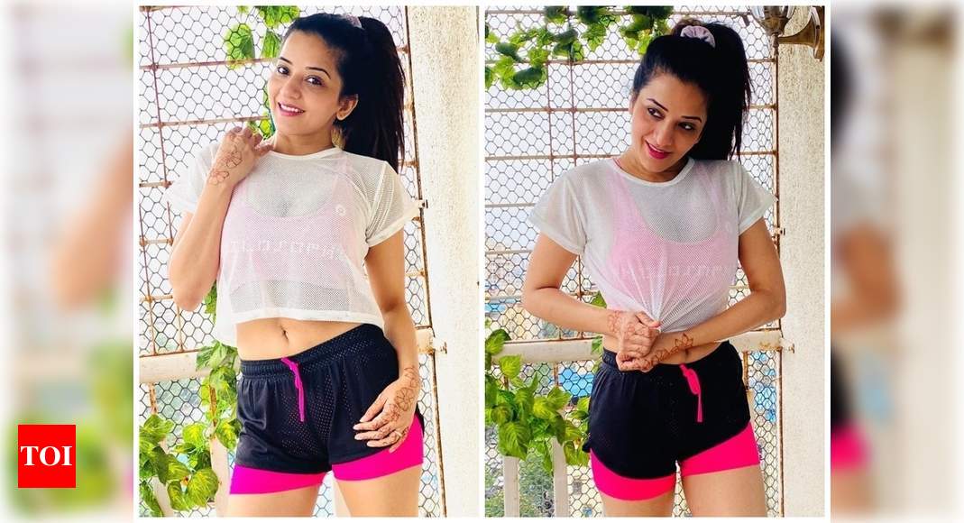 Monalisa raises the temperature with her stunning gym attire | Bhojpuri ...